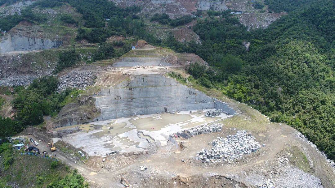 起拍价1.34亿元！河南内乡年产30万m³芝麻黑大矿挂牌(图12)