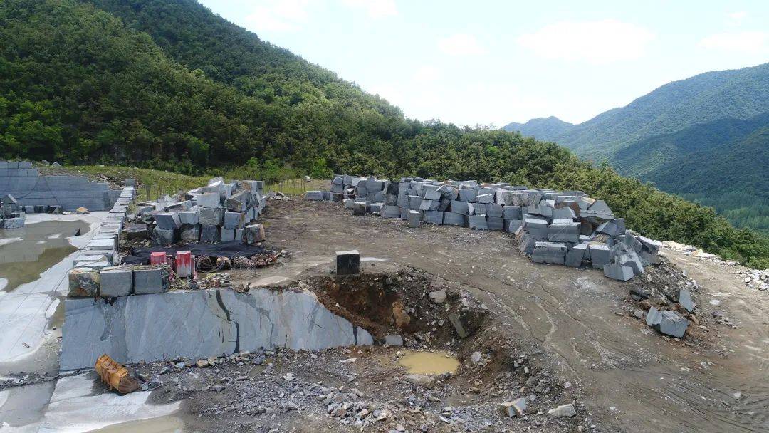 起拍价1.34亿元！河南内乡年产30万m³芝麻黑大矿挂牌(图13)