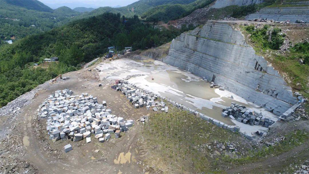 起拍价1.34亿元！河南内乡年产30万m³芝麻黑大矿挂牌(图14)