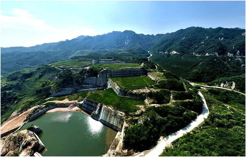 大巴载200人上矿山！嘉宾惊叹：随县石材矿山安全程度全国罕见！(图1)