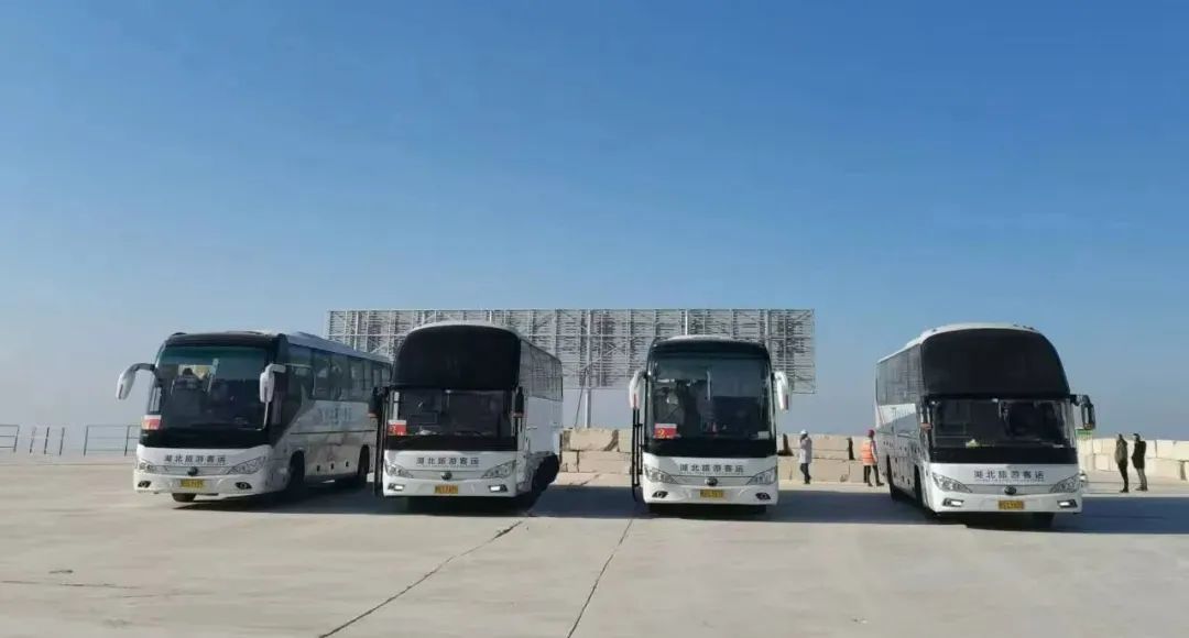 大巴载200人上矿山！嘉宾惊叹：随县石材矿山安全程度全国罕见！(图2)