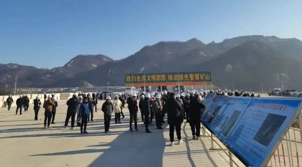 大巴载200人上矿山！嘉宾惊叹：随县石材矿山安全程度全国罕见！(图3)