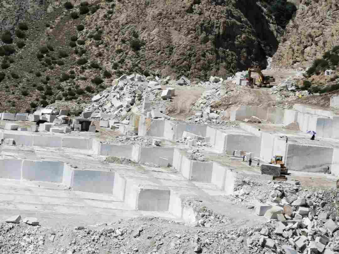 动辄数亿起步、开采年限20年起步：饰面石材矿权正在“劝退”小玩家(图3)