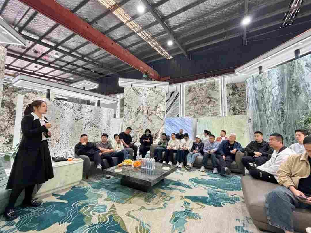 践行正确政绩观 走进企业悟实干｜4 月主题党日活动走进杭州和盛石材有限公司(图1)